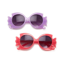 Mer-mazing Kissing Fish Sunglasses - Ellie and Piper
