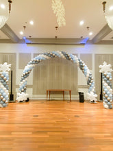 Twist & Organic Balloon Arches