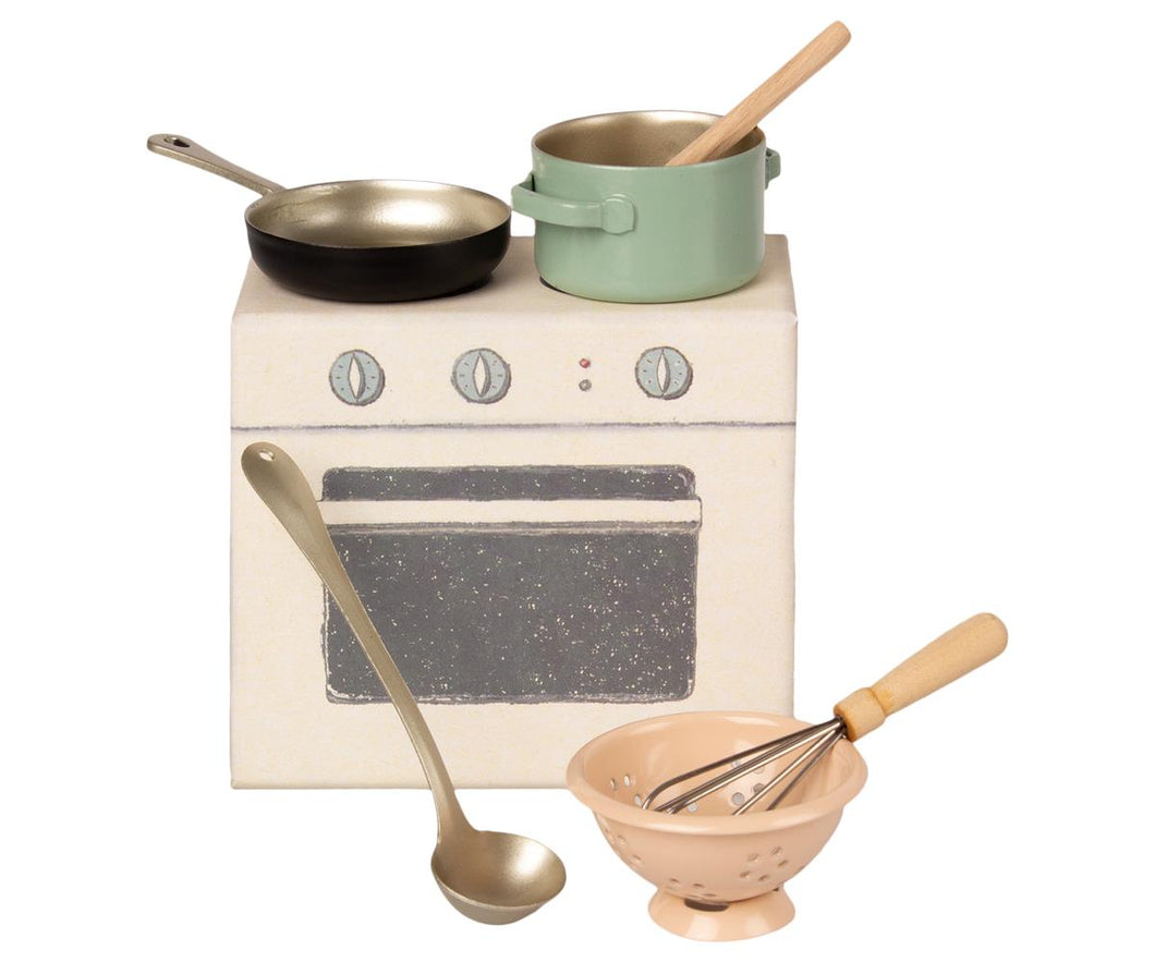 Miniature Cooking Set - Ellie and Piper