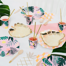 Palm Leaf Paper Plates - Ellie and Piper