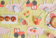 On the Farm Pig Paper Plates